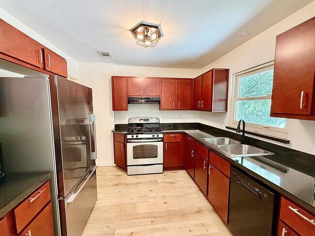 Photo - 7608 Tisdale Dr