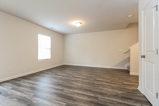 Photo - 508 Wagon Trail