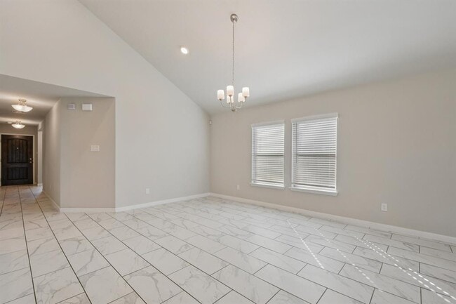 Photo - 112 Comet Pointe Dr