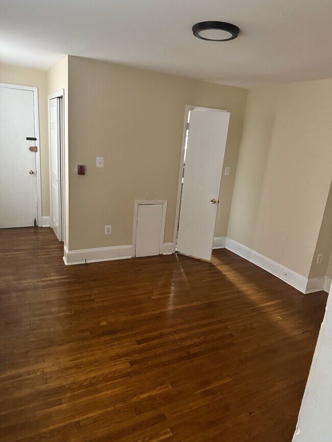 Photo - 909 Clinton St Unit 1C