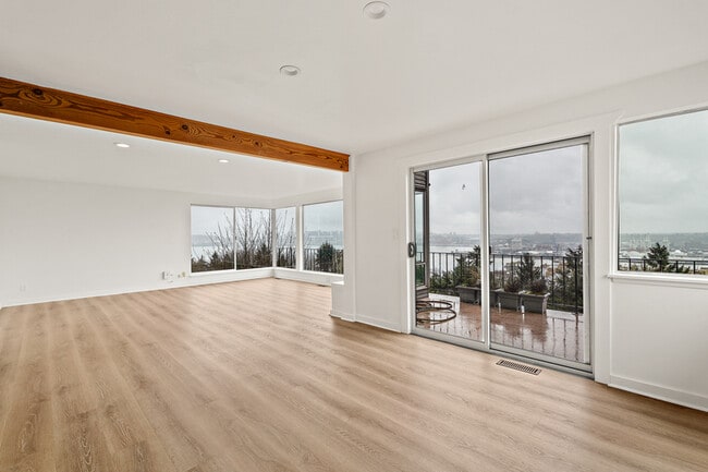 Photo - 2410 37th Ave SW Unit Upper