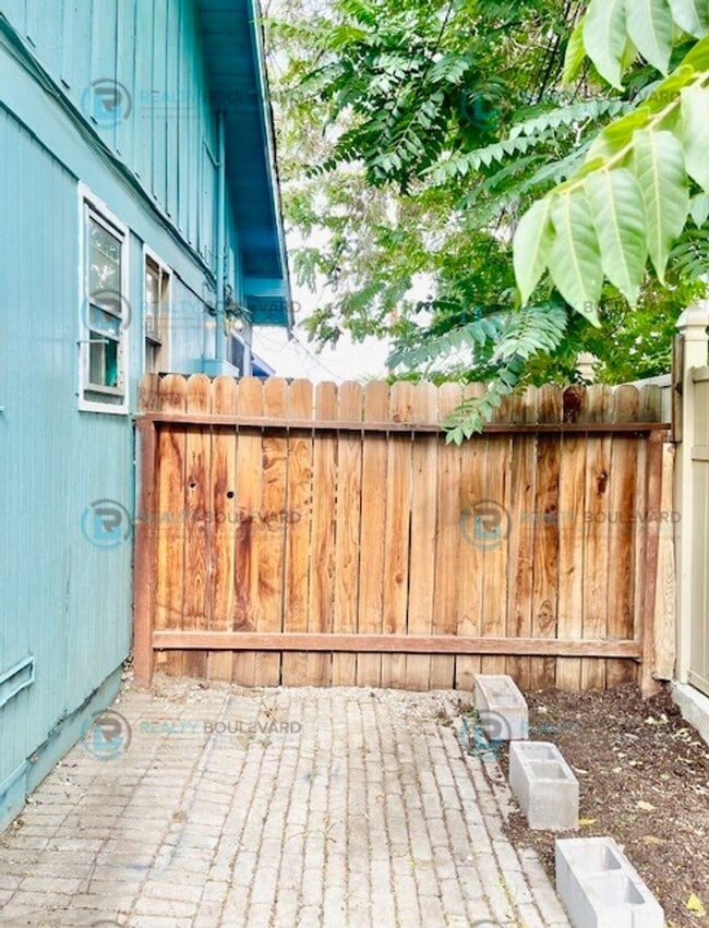 Photo - Cute Cottage in Downtown Reno with a private front and back yard! Near UNR, Shopping, Busses & fr...