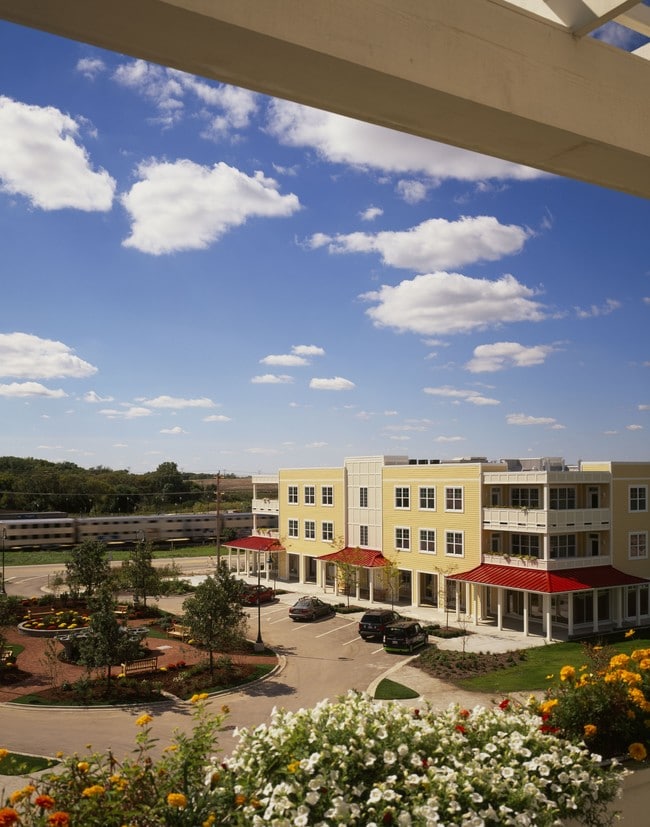 Primary Photo - Station Square at Prairie Crossing Apartments