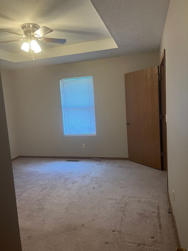 3 bedroom/1.5 bathrooms - 3 bedroom/1.5 bathrooms House
