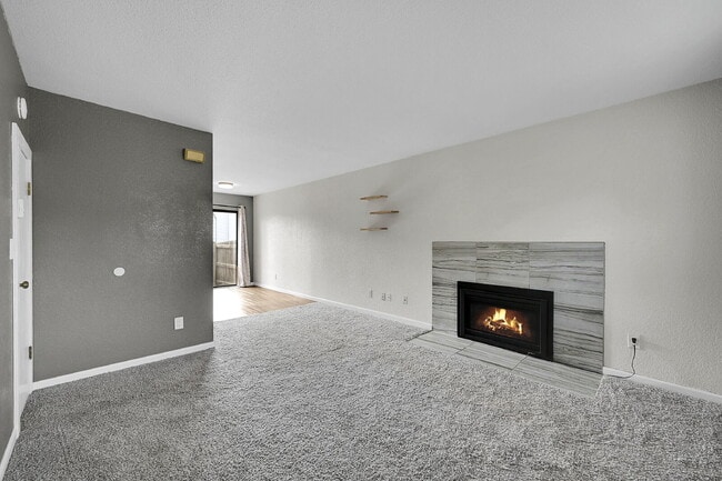 Photo - $1,695, 2-bed, 1.5 bath, located in Colora...