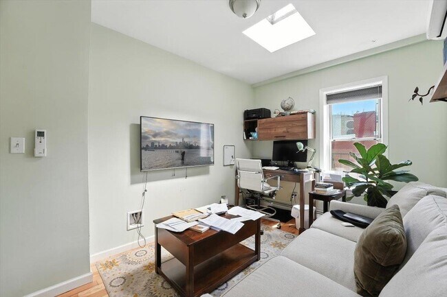 Photo - 612 Jersey Ave Unit 3