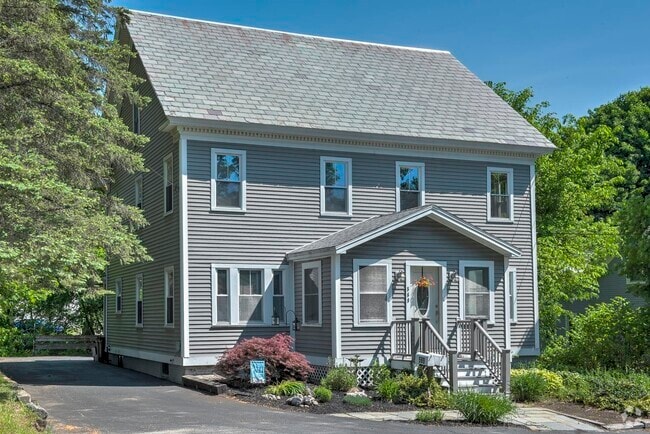 Building Photo - 569 West St Rental