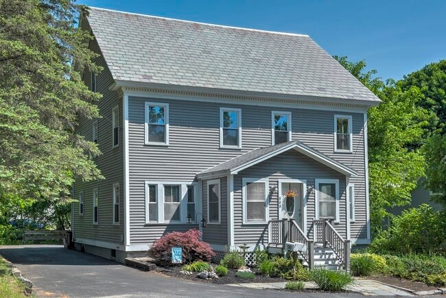 Building Photo - 569 West St Rental