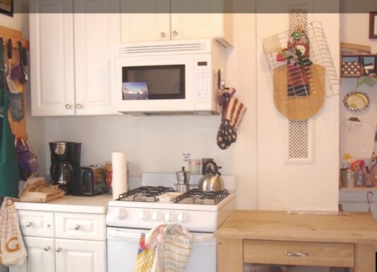 Kitchen - 349 E 20th St Unit 3