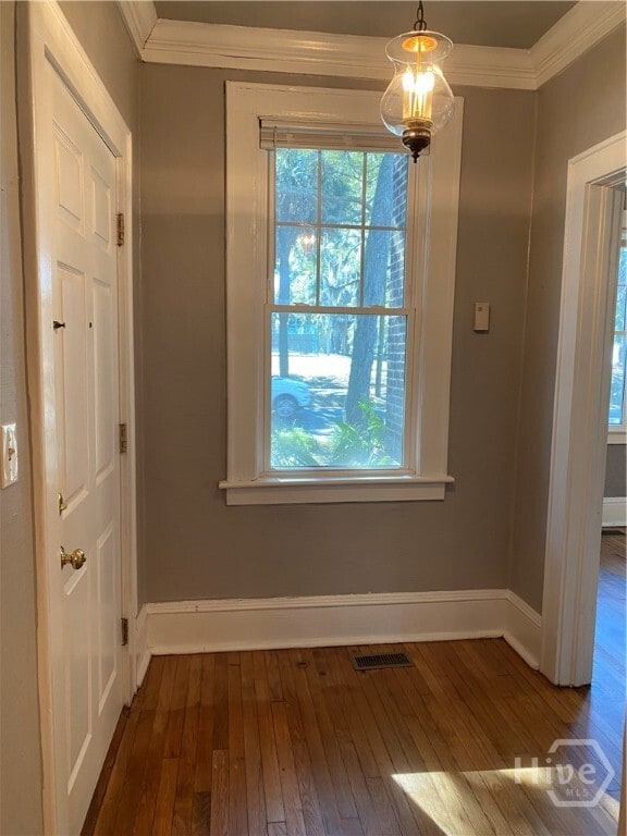 Photo - 1240 E Victory Dr