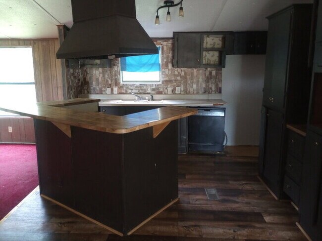 Photo - "Charming 2-Bed, 2-Bath Retreat in Laurens - Your Perfect Cozy Getaway!"