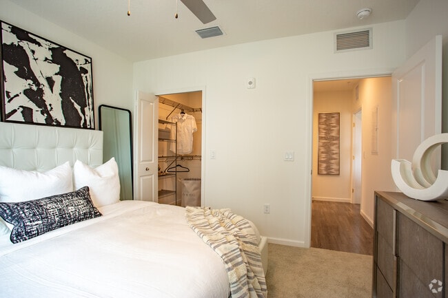1BR, 1BA- 794 SF - Allegre - Bedroom