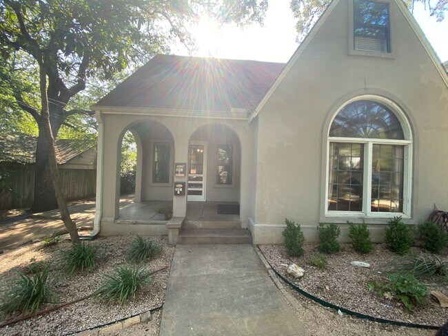 Photo - 2830 San Gabriel St Unit A