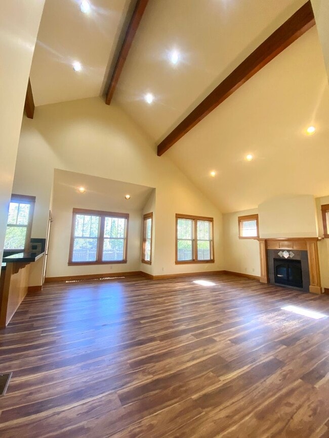 Photo - 2564 NW Shields Dr