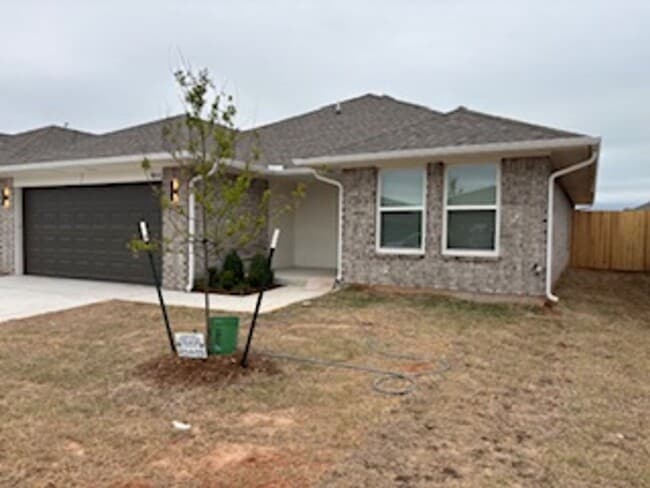 Building Photo - Newly Built!