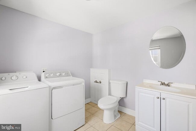 1821 Memphis St Unit 2