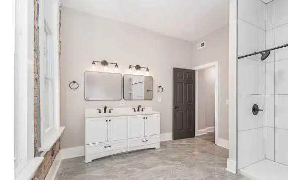 Photo - 470 Dayton St