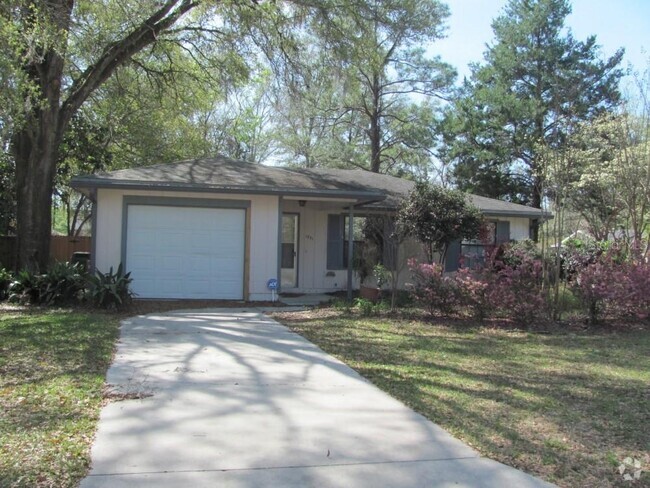 Building Photo - 1731 NW 32nd Pl Rental