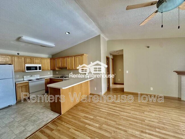 Photo - 5924 Sutton Pl Unidad 10