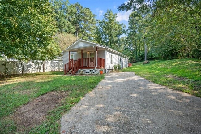 Building Photo - 349 Old Acworth Rd Rental