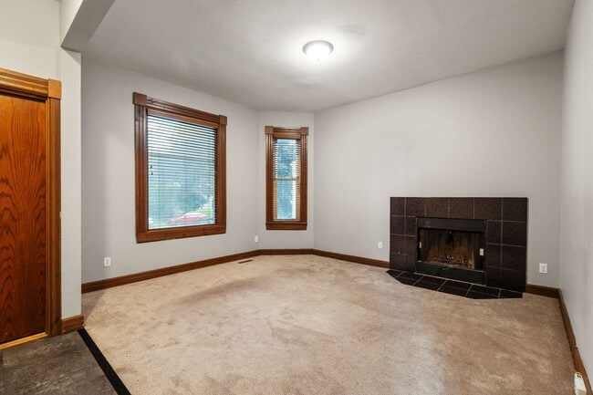 Photo - Maryland Lower near UWM