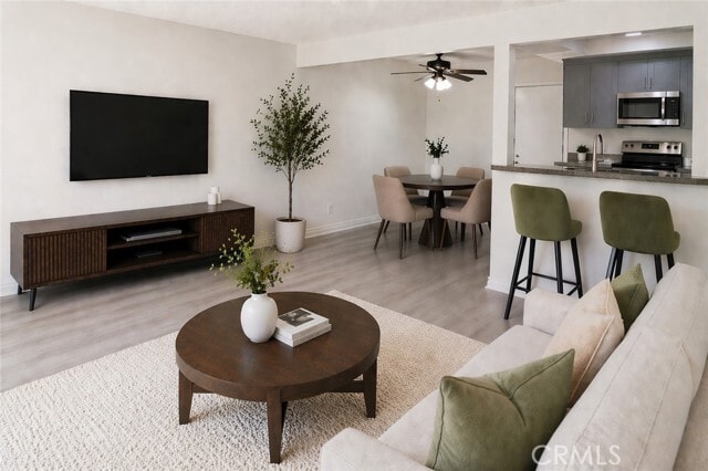 260 E Beverly Blvd