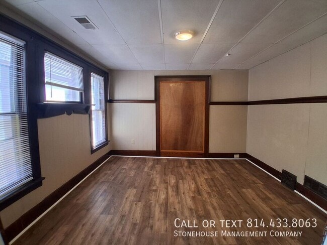 Photo - 620 E 6th St Unit 2.
