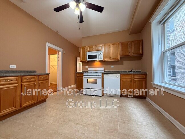 Photo - 2524 W Cortez St Unit 1F