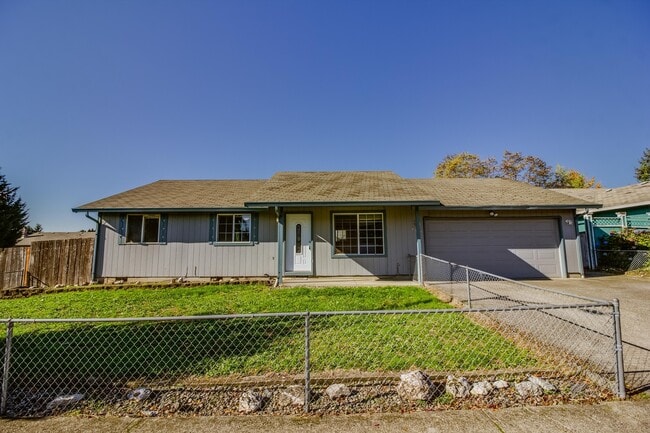 Photo - 3 bedroom 2 Bath Single Level on Large Lot