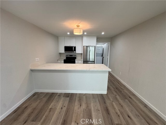 Building Photo - 6679 Linda Vista Rd Unit 19a