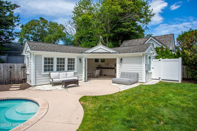 Photo - 38 Vroom Ave