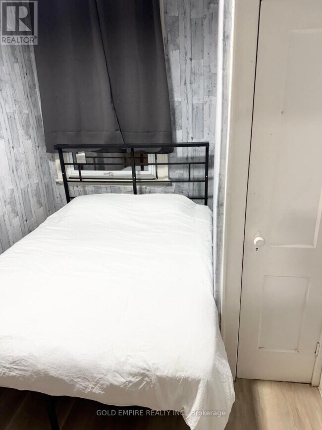 Photo - 344 Richmond St Unit 3