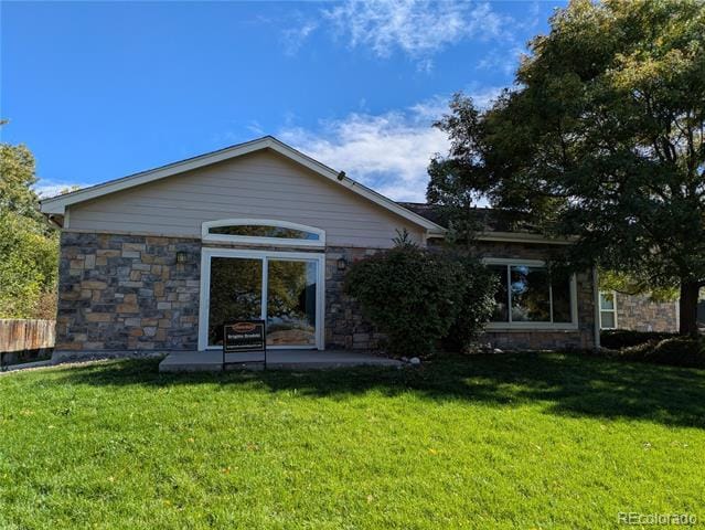 Building Photo - 1591 Roseanna Dr