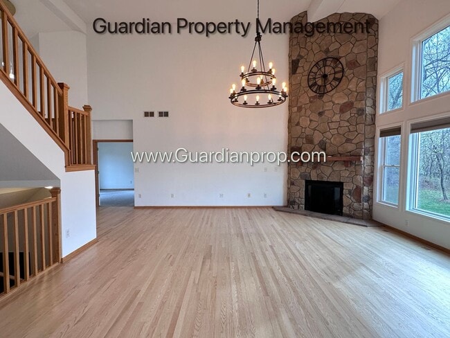 Photo - Minnetonka Home, 3 Car Garage, Large Primary, Updated Kitchen, Patio