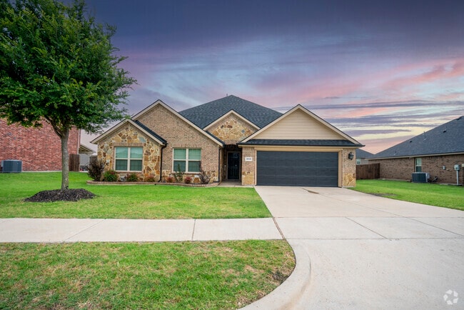 Building Photo - 1543 Meadowlake Dr Rental