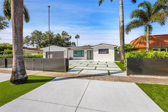 Photo - 5501 McKinley St Casa