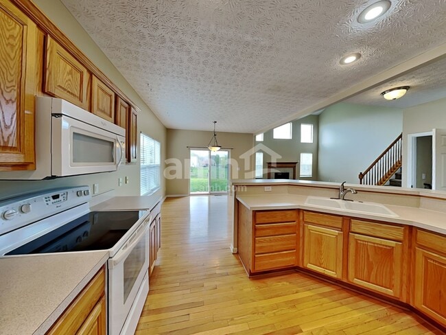Photo - 10136 Corona Ln