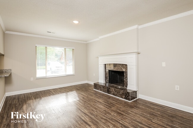 Photo - 304 Pembrook St