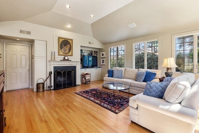 Photo - 25 Forest Ridge Rd