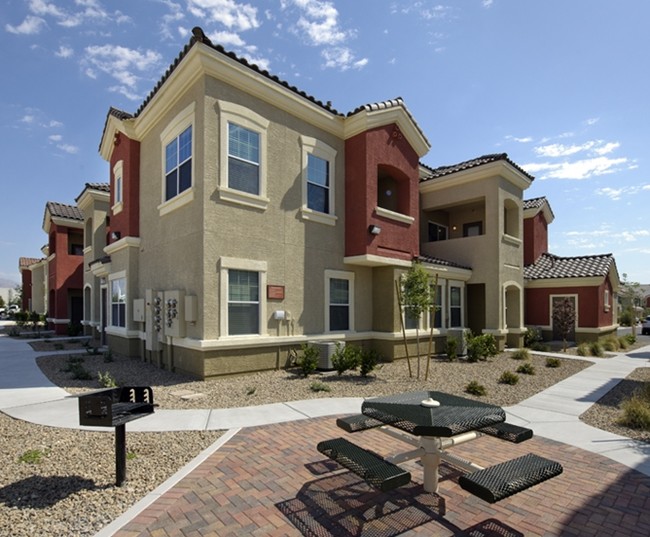 Ravello Townhomes - Ravello Townhomes