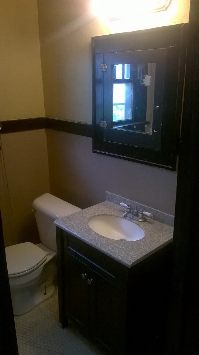 Photo - 723 NW 31st St Unidad 723 Duplex