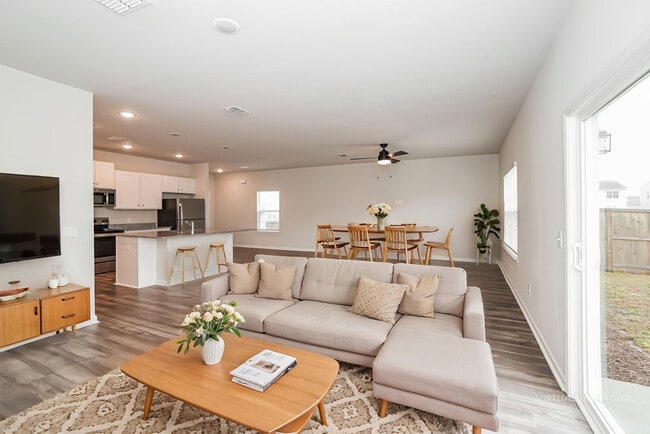 170 Pine Crest View Dr