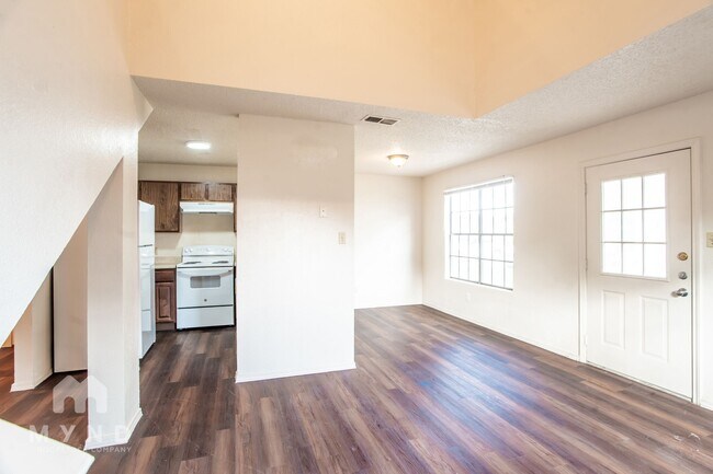 2214 Creekside Ln Unit D