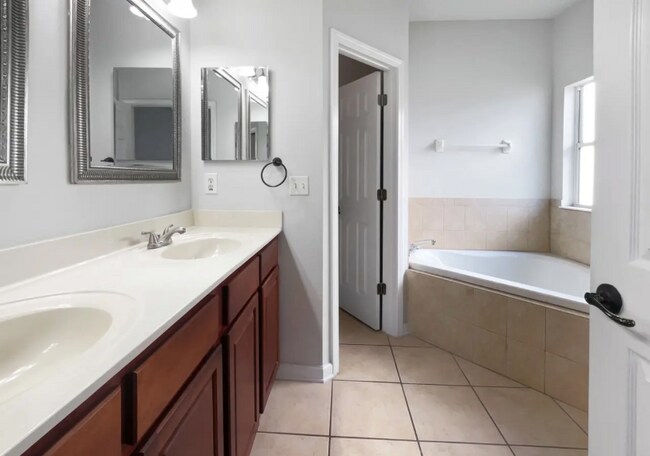 Photo - 3583 Old Village Dr