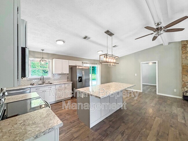 Photo - 5 Oak Hollow Ct