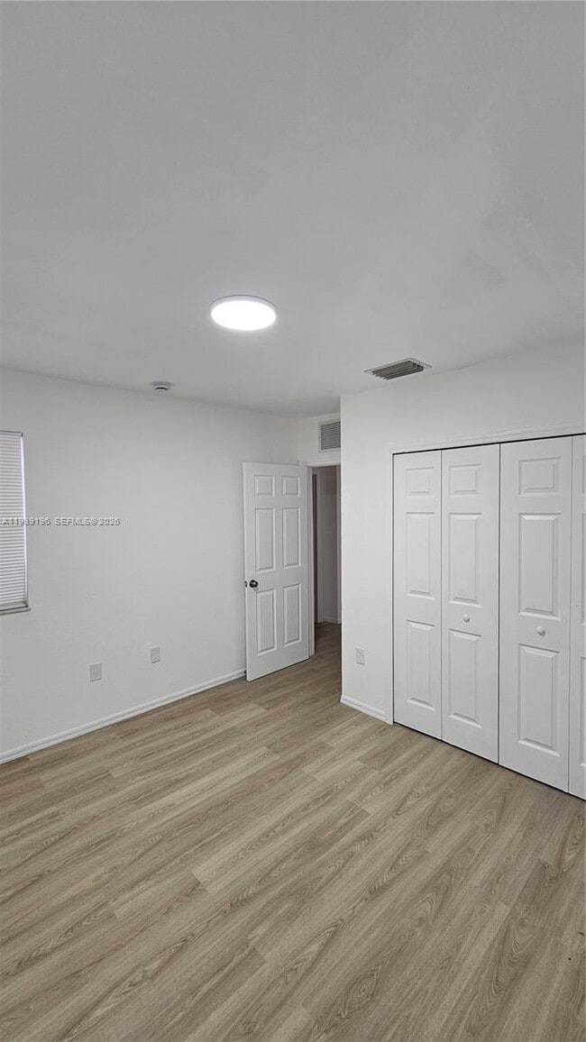 Photo - 908 SW 6th Ct