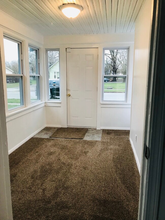 Photo - 616 W Wolf Ave