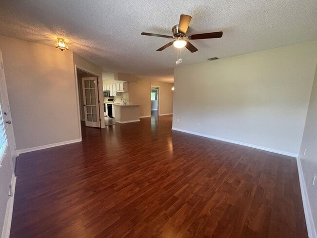 1133 Monroe Ave