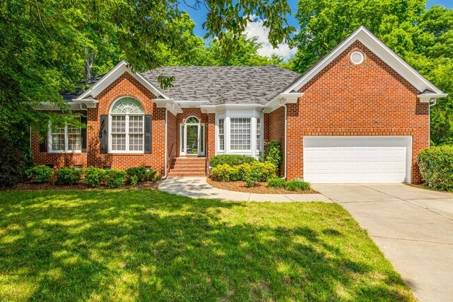 Building Photo - Exceptional 4 Bedroom Ranch in Steele Creek! Rental