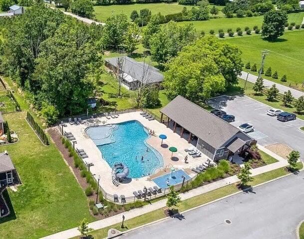 Building Photo - 7458 White Pine Dr